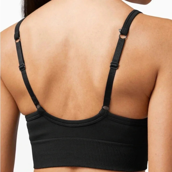 LULULEMON Ebb to Street bra, black, size 6 - Picture 2 of 6
